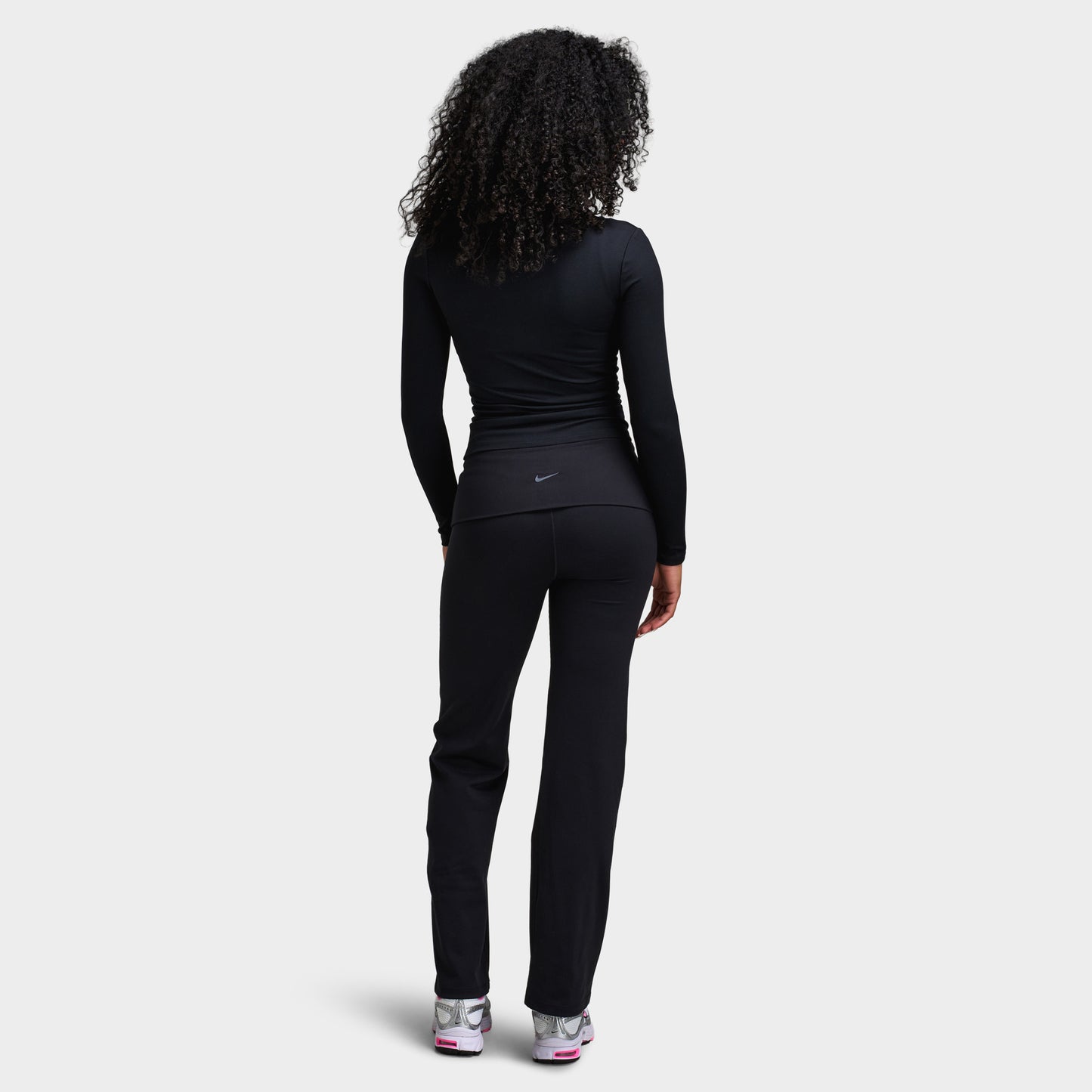 Nike One Femmes Veste ajustée Dri Fit Fullzip Noir / Blanc