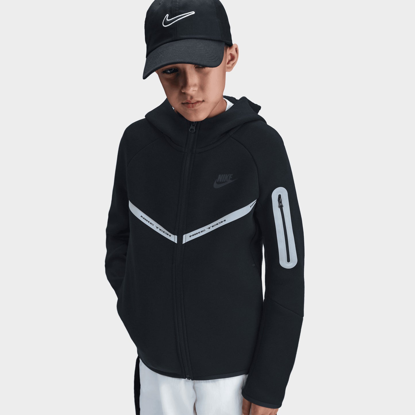 Nike Sportswear Juniors' Tech Fleece Full Zip Reflect Black / Black