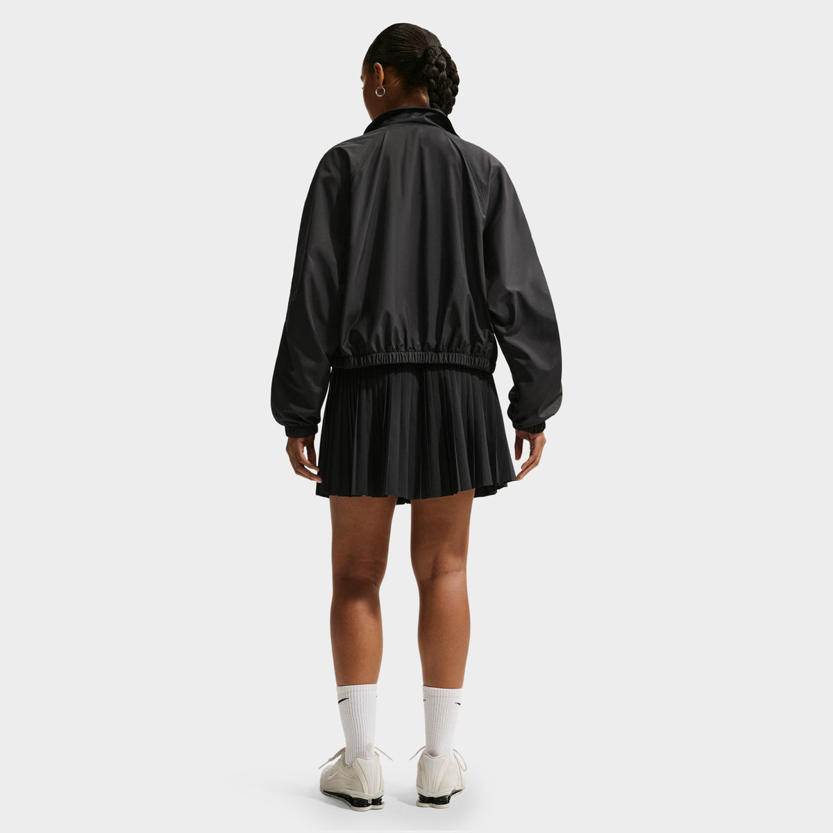 Nike Women Sportswear Classic Ultraviolet Track Jacket Black / White