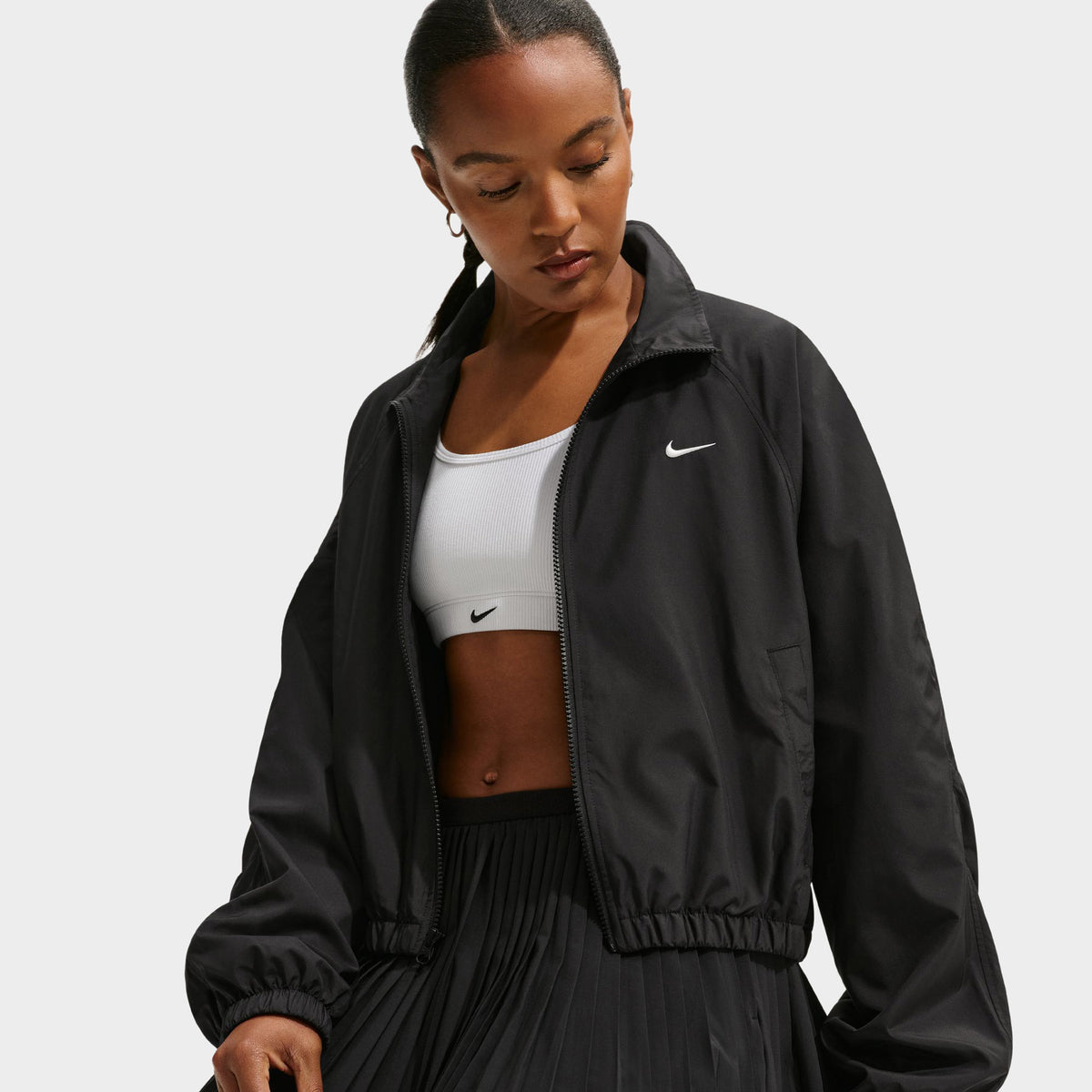 Nike Women Sportswear Classic Ultraviolet Track Jacket Black / White
