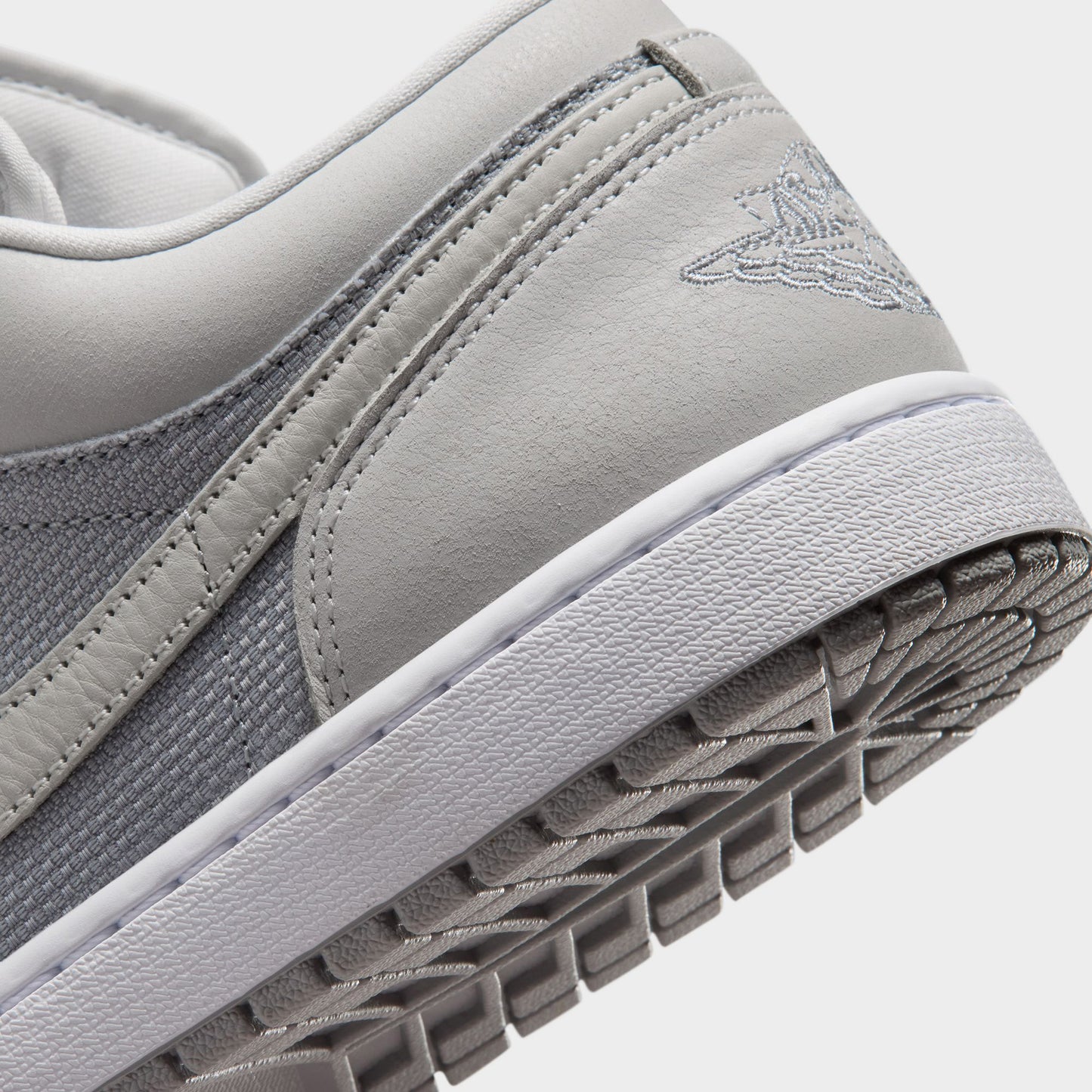 Jordan 1 Low SE Blanc Cassé / Gris Fumée Clair - Perle douce