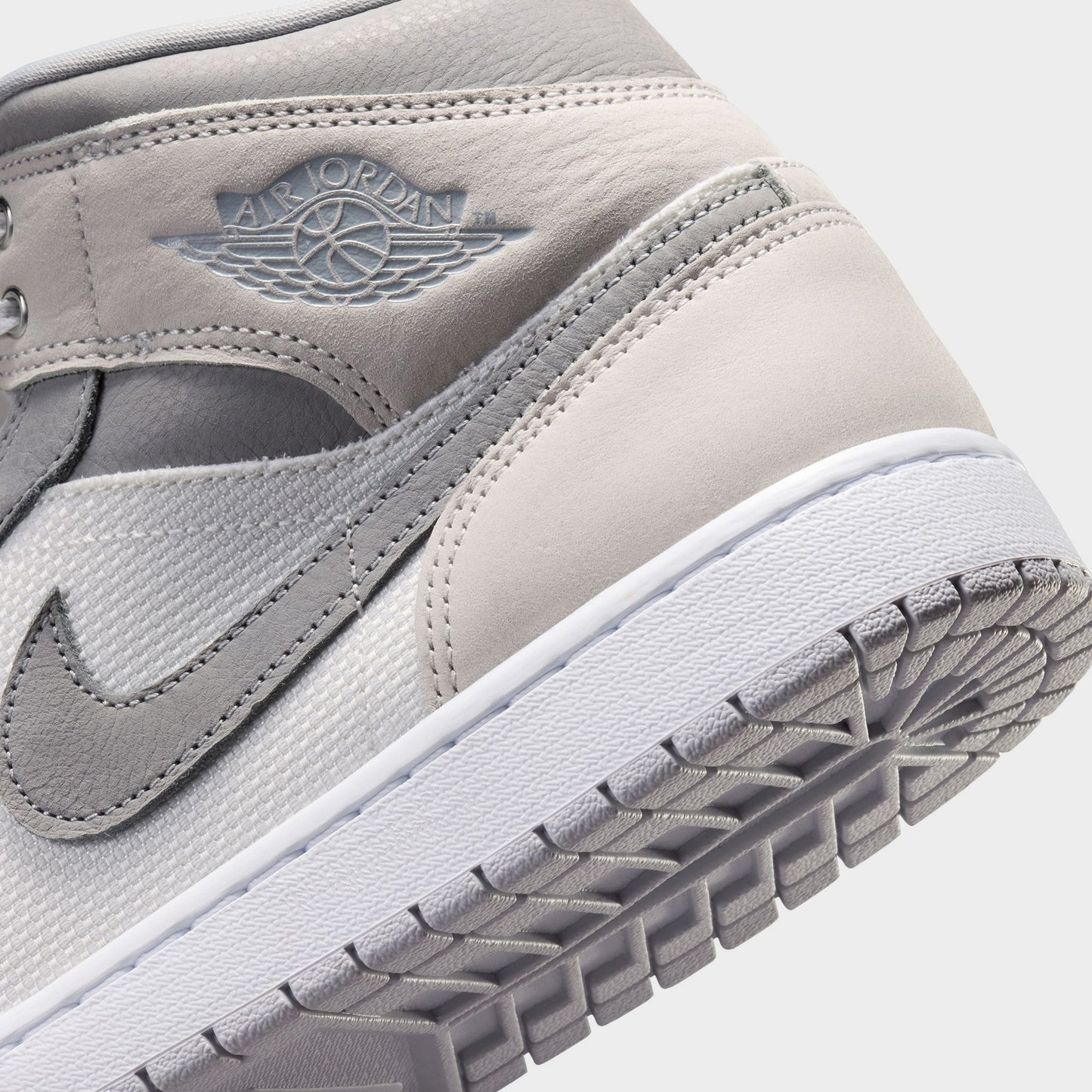 Jordan 1 Mid SE Summit White / Light Smoke Grey - Phantom