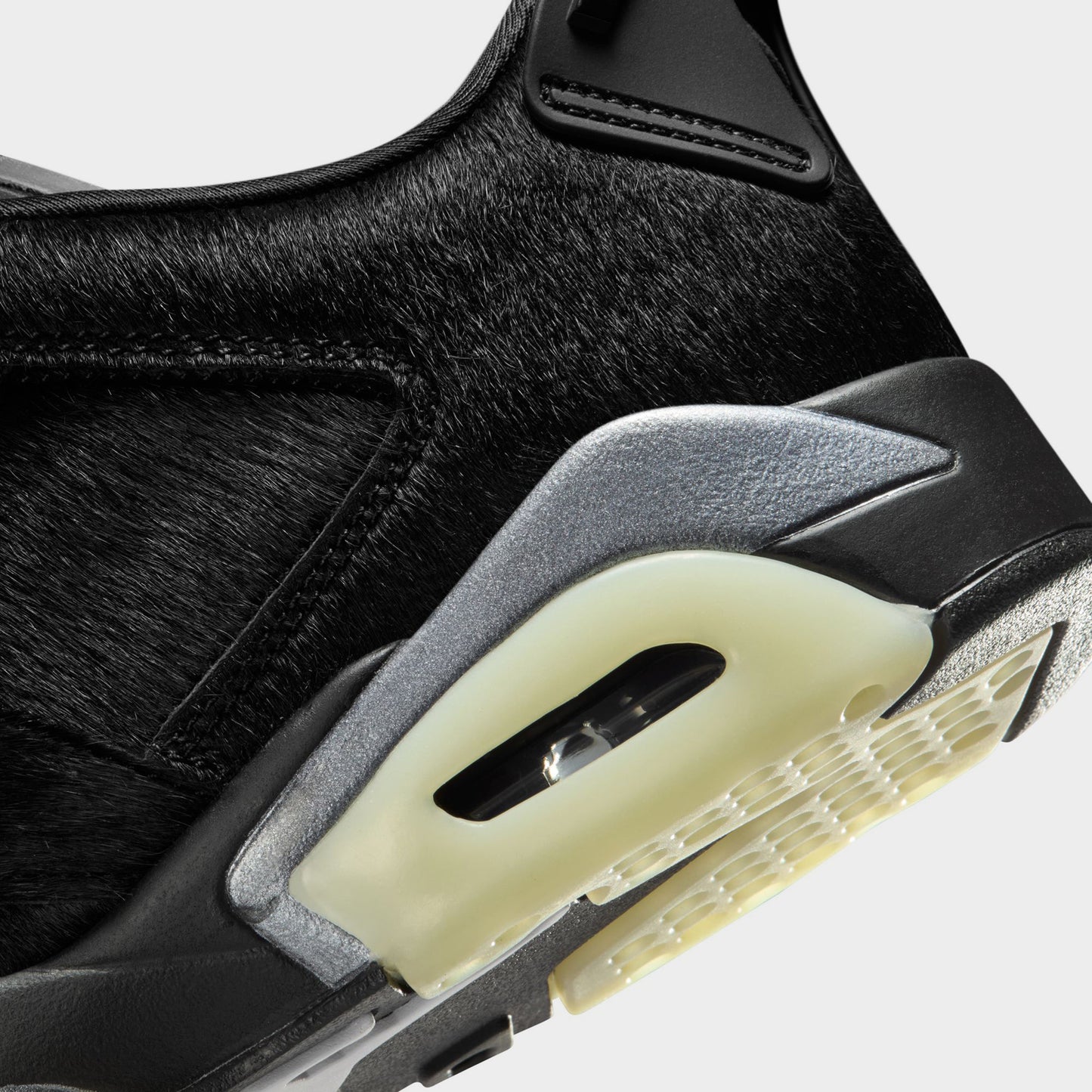 Jordan Women's 6 Retro Low Black / Black - Black