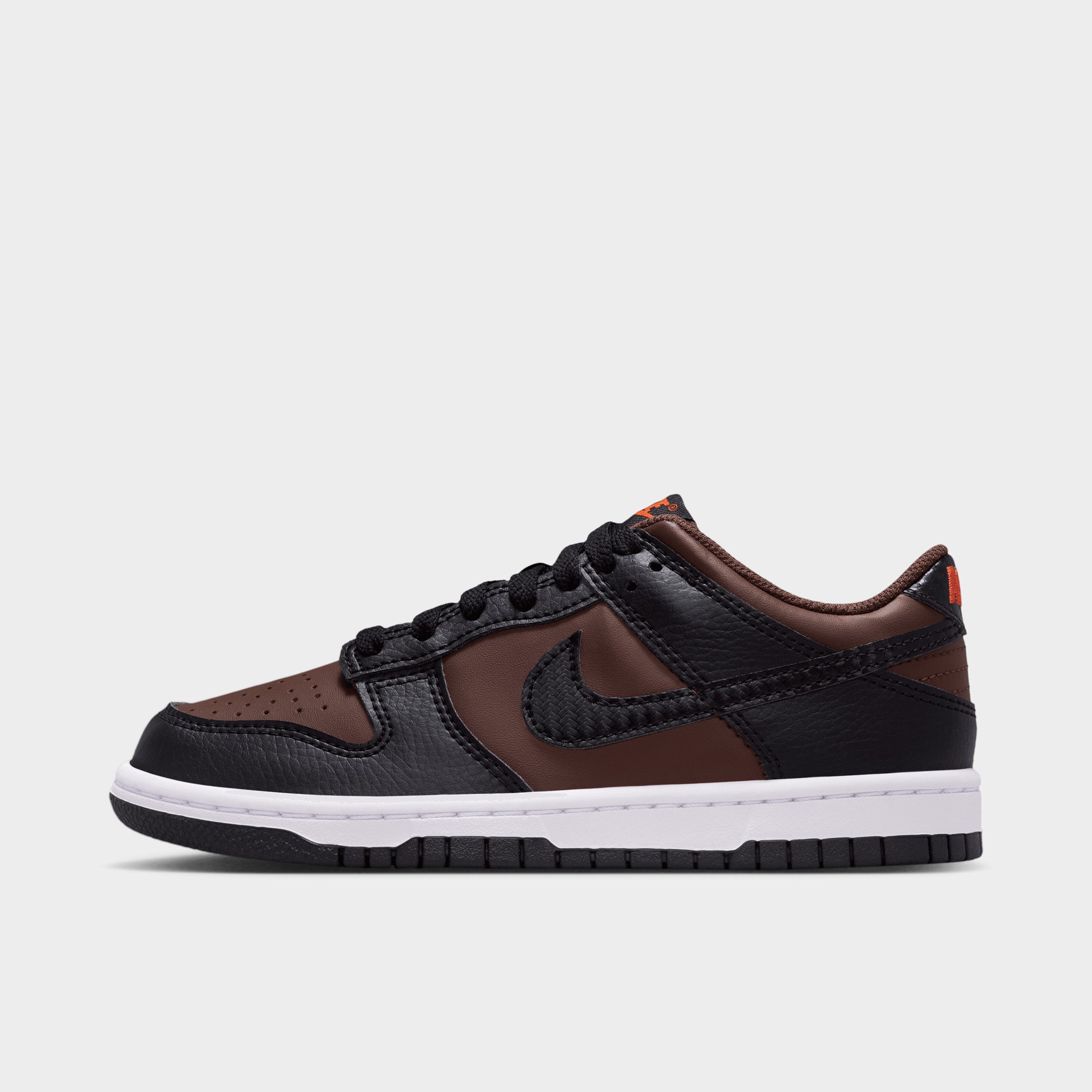 nike dunk low dark chocolate