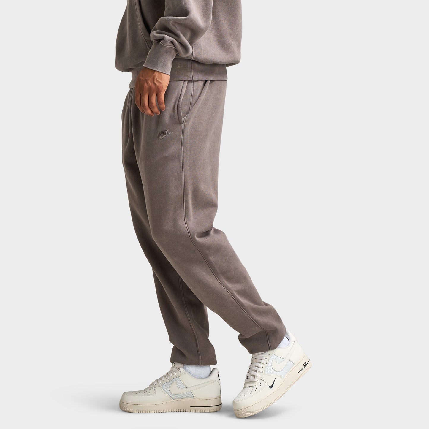 Nike CWash Club Basketball Cuff Pants / Cave Stone