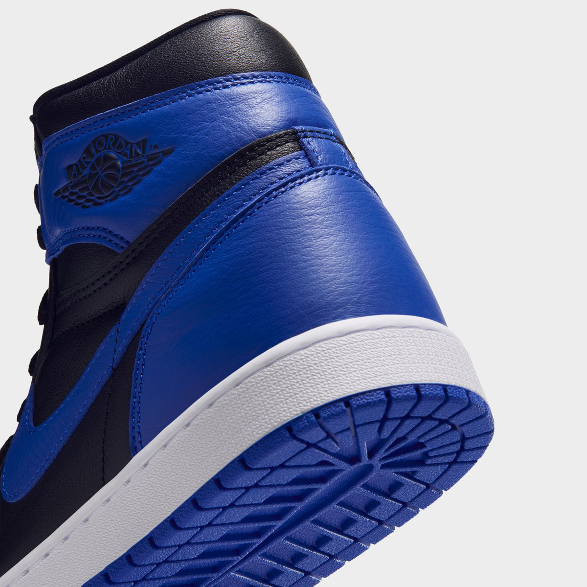 Jordan 1 High OG Black / Game Royal - White