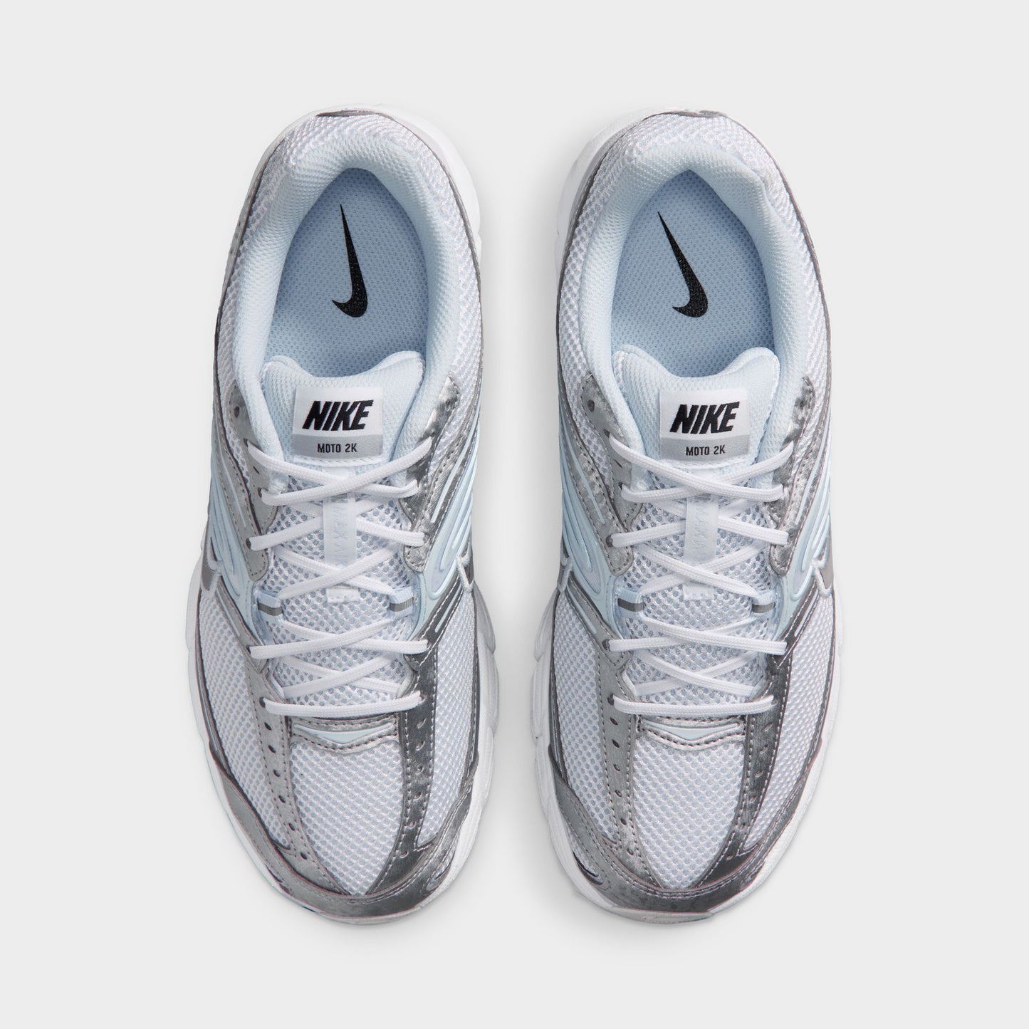 Nike Femmes Air Max Moto 2K Blanc / Argent métallique - Teinte Bleu