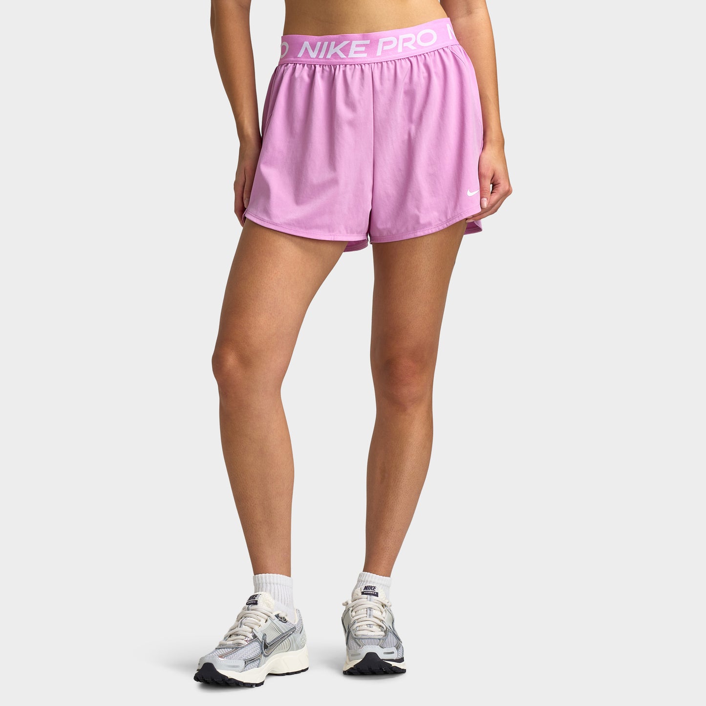 Nike Pro Women's 2in1 Shorts / Light Magenta / White
