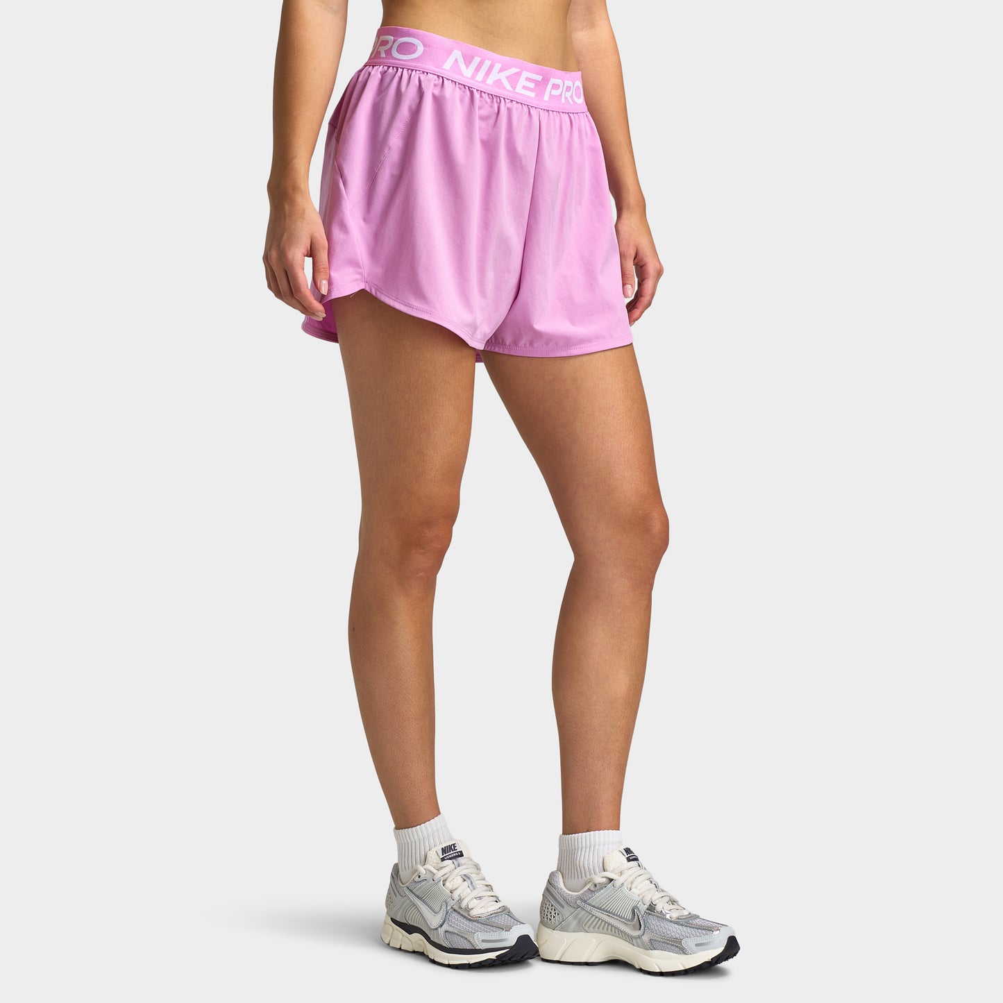 Nike Pro Women's 2in1 Shorts / Light Magenta / White