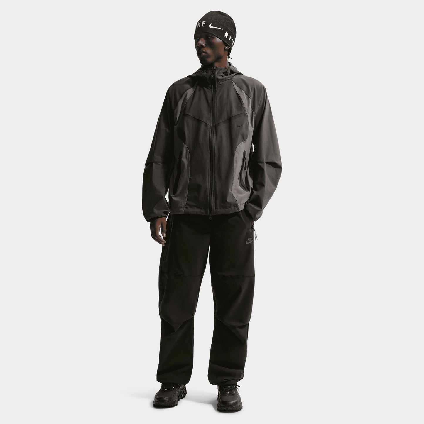 Nike Tech Woven Pants / Black / Black