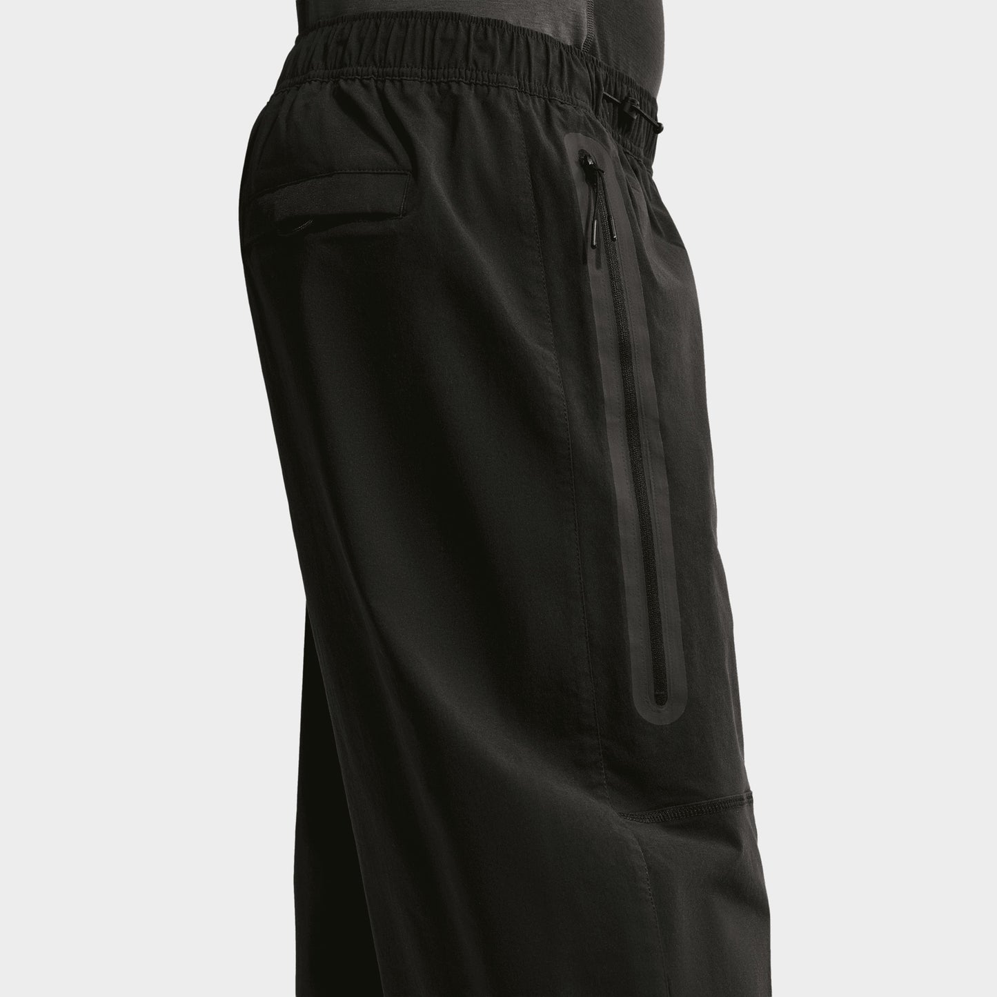 Nike Tech Woven Pants / Black / Black