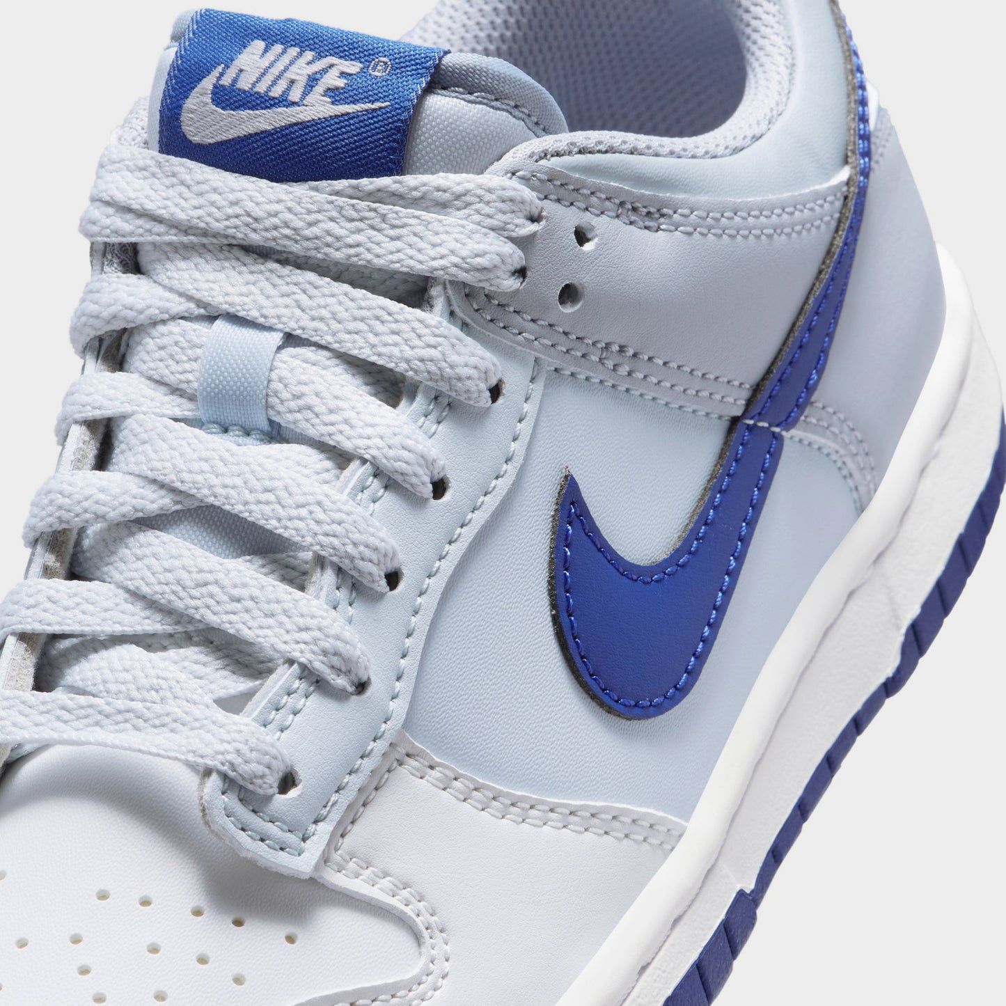 Nike Dunk Low GS Summit White / Deep Royal - Pure Platinum