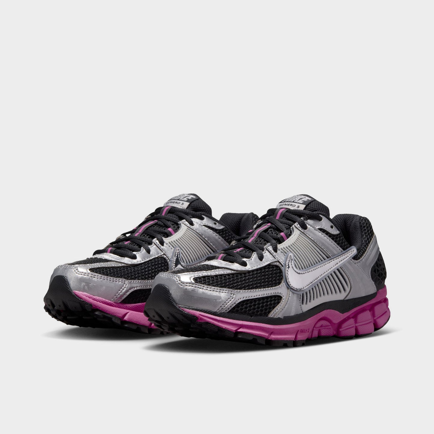 Nike Femme Zoom Vomero 5 Noir cassé / Argent métallique - Rose vif
