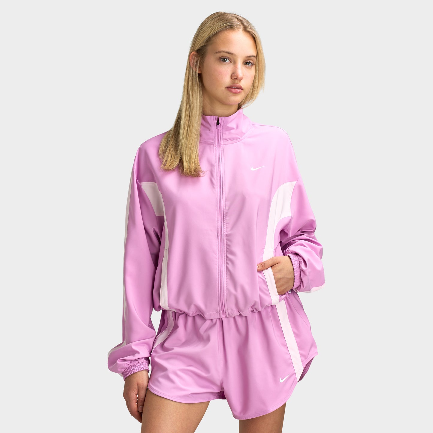 Nike Women's Sport Woven Jacket / Light Magenta / Pink Foam