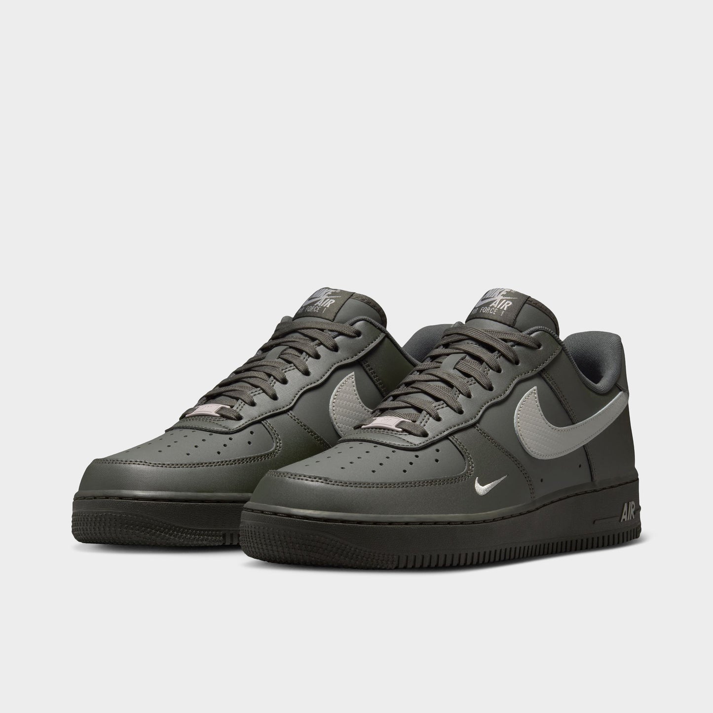 Nike Air Force 1 '07 Newsprint / Gris Universitaire