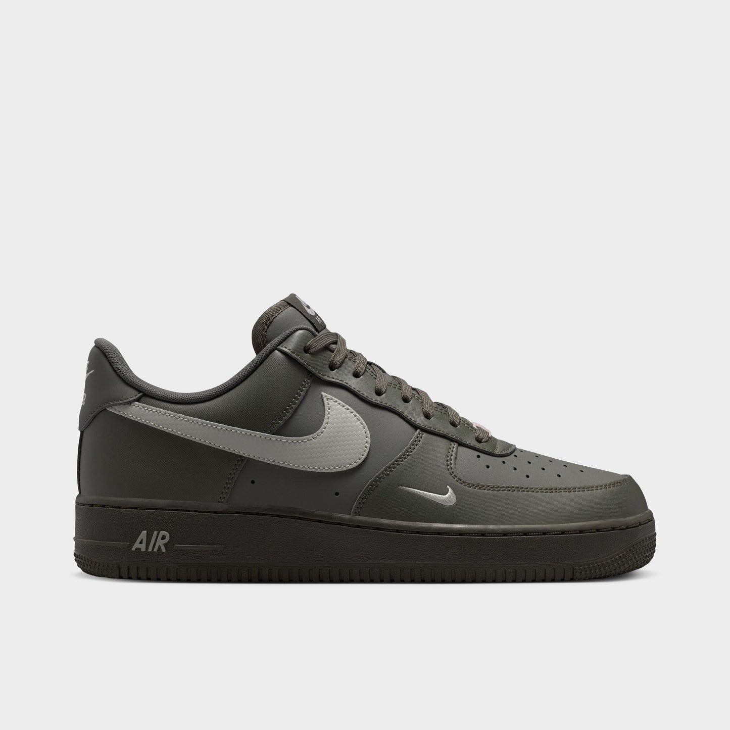 Nike Air Force 1 '07 Newsprint / Gris Universitaire
