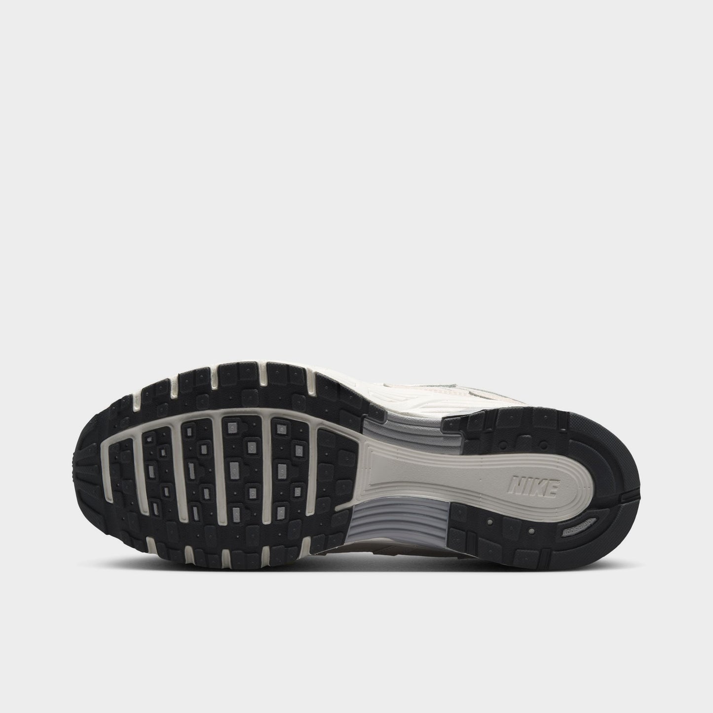 Nike P-6000 Phantom / Voile-Os Clair