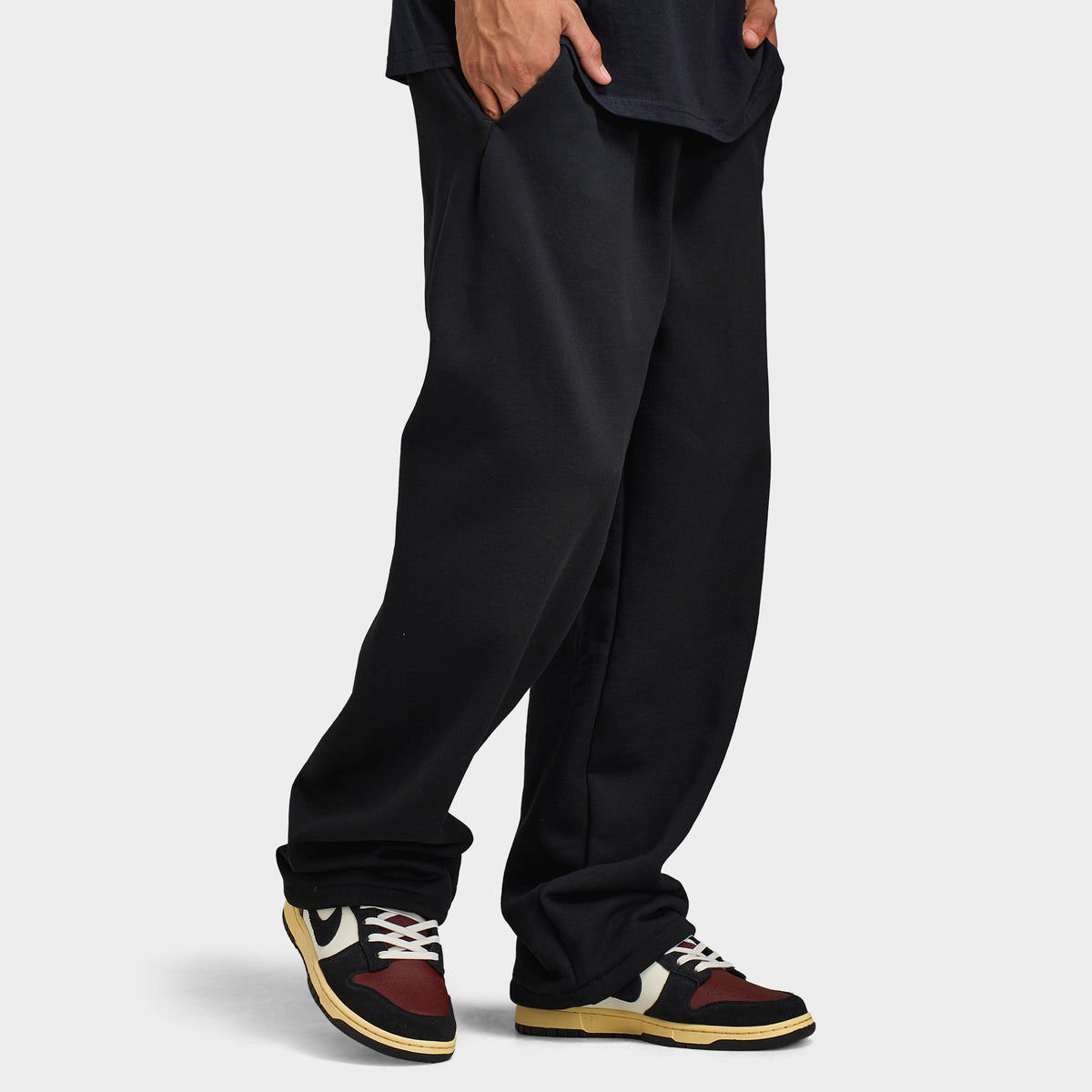 Nike Solo Fleece Bungee Pants Concept / Total Black