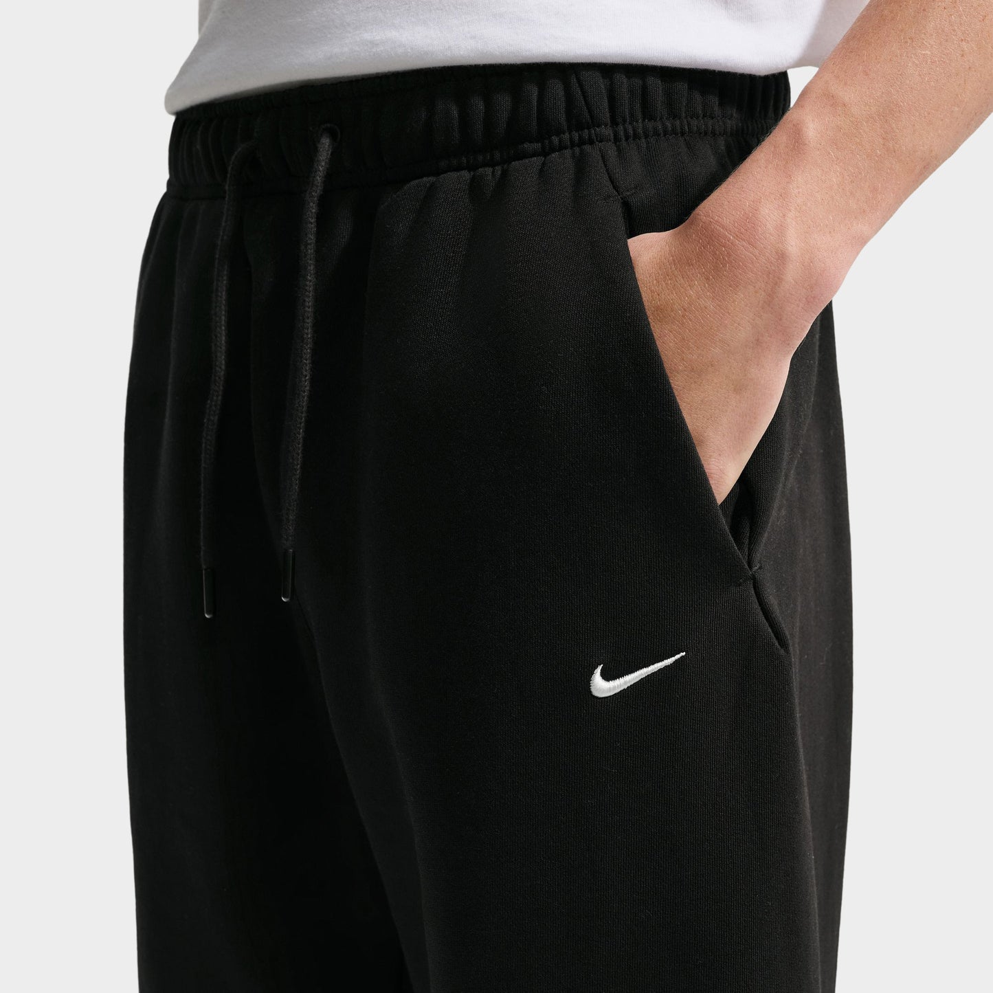 Nike Solo Swoosh Bungee Pants Concept / Total Black