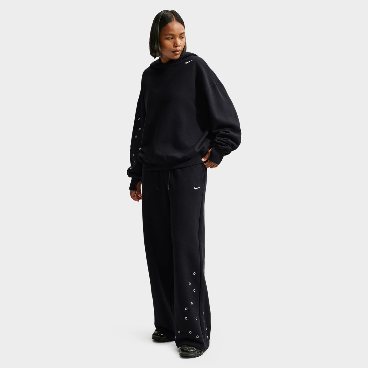 Nike Studio Fleece Midweight Studio Standard Fit Open Hem Wide Leg Total Black / Sail