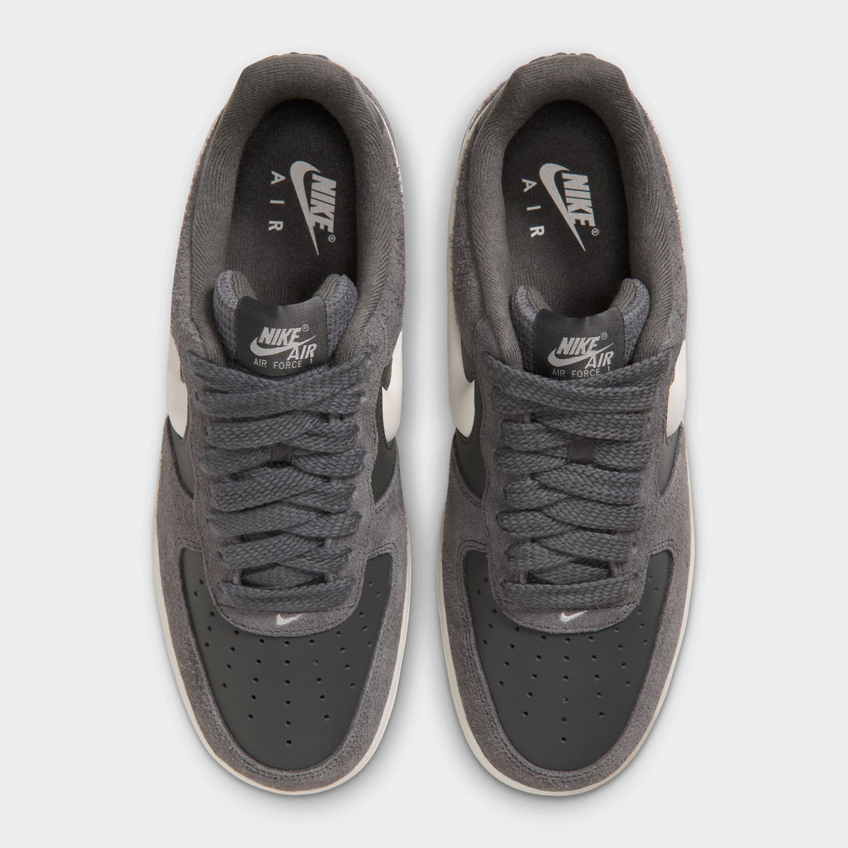 Nike Air Force 1 '07 LV8 Gris Fer / Voile