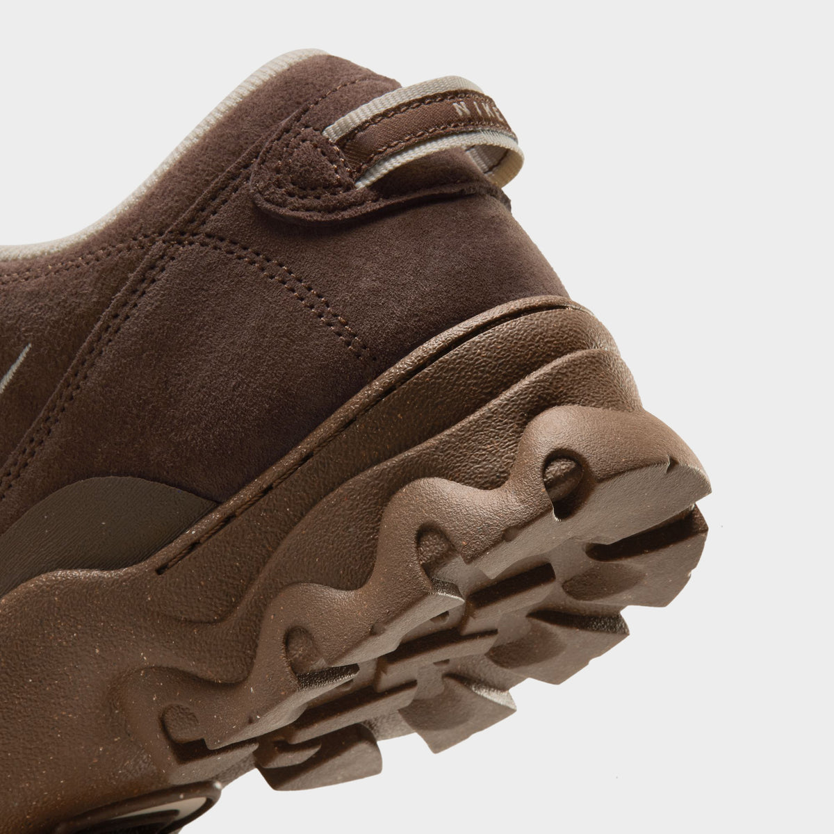 Nike Women's Lahar Low Cacao Wow / Sanddrift - Sanddrift