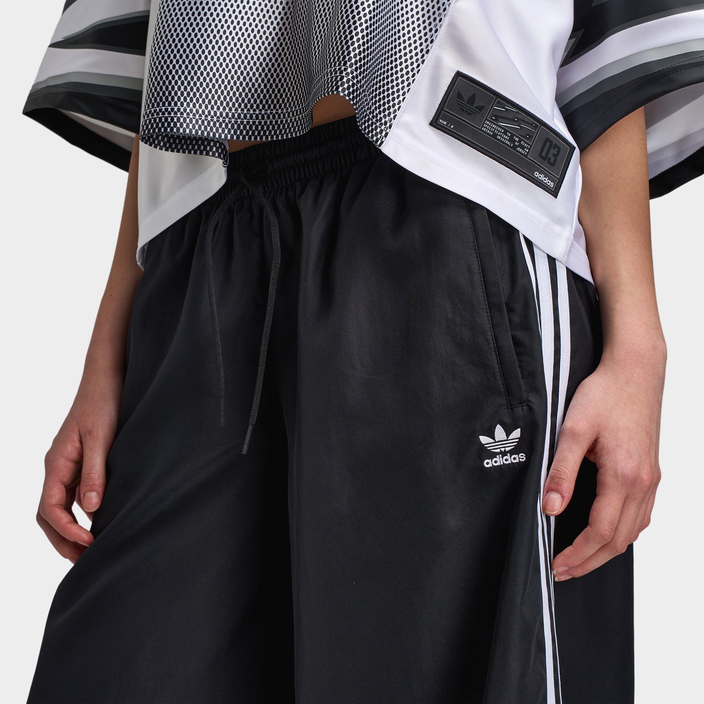 adidas Pantalon de survêtement surdimensionné Adilenium Season 3 pour femme / Noir