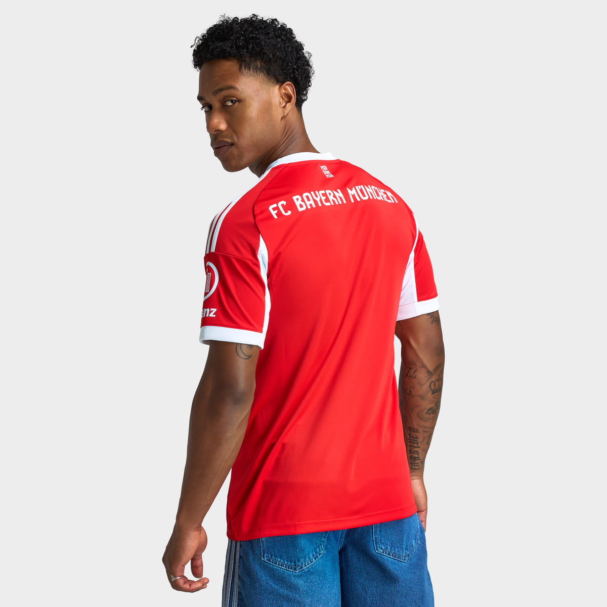 adidas BAYERN MÜNCHEN シャツ 赤 0f2392e2eba7.jpg