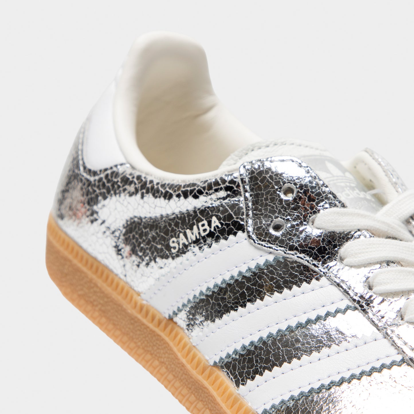 adidas Women's Samba OG Silver Metallic / Ftwr White - Gum