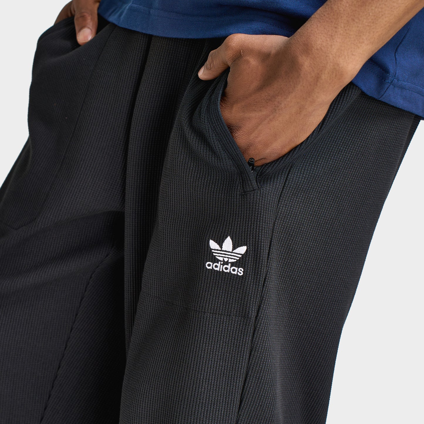 adidas Trefoil Essentials Open Hem Pants / Black