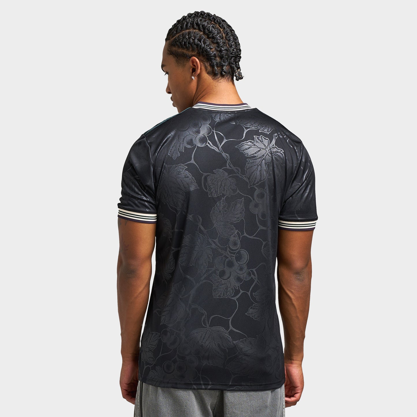 adidas Juventus 25/26 Troisième maillot Noir aurore / Teinte écru