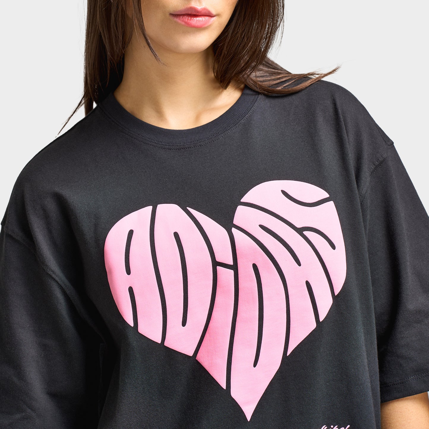 adidas Women's Oversized Heart Graphic T-Shirt / Black