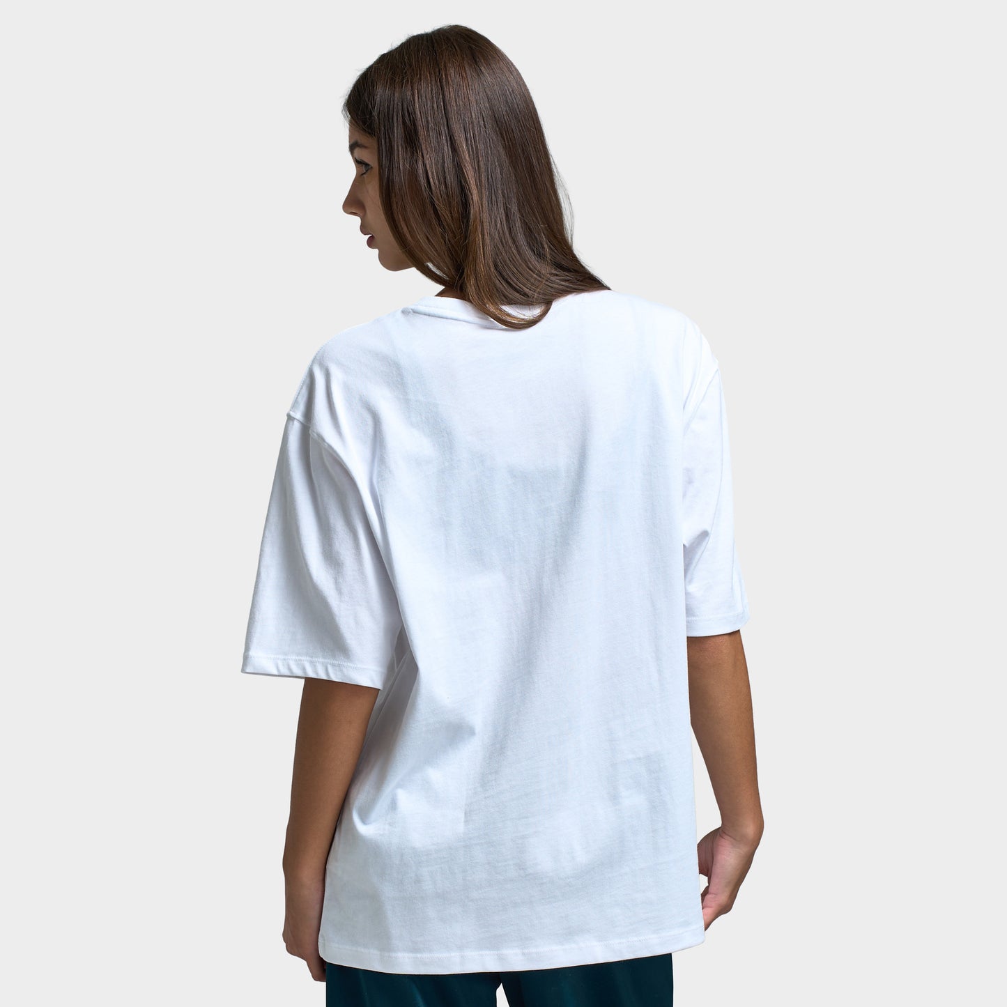adidas Women's Oversized Peach Graphic T-Shirt / White