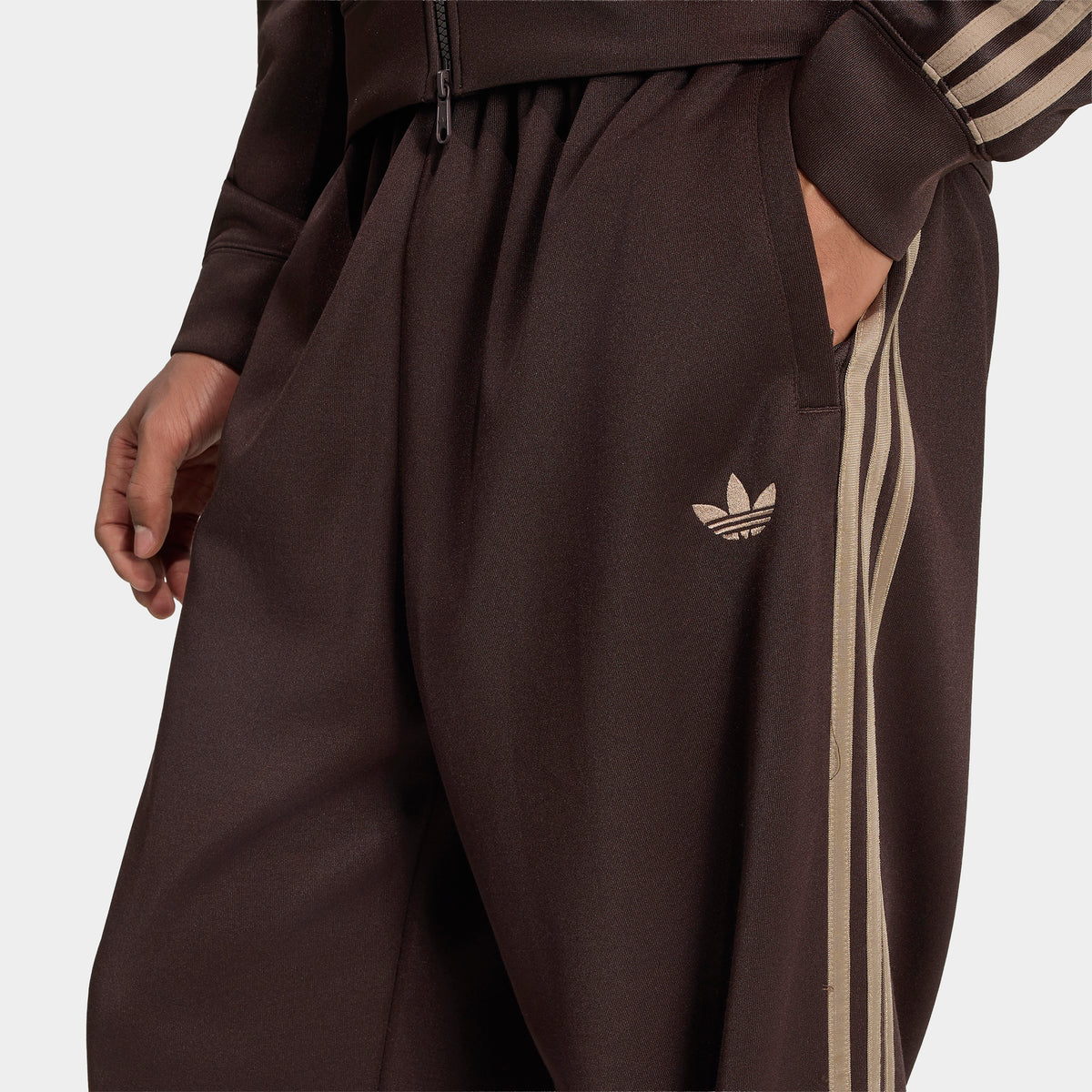 adidas Pantalon de survêtement ample Adicolor / Café Aurora