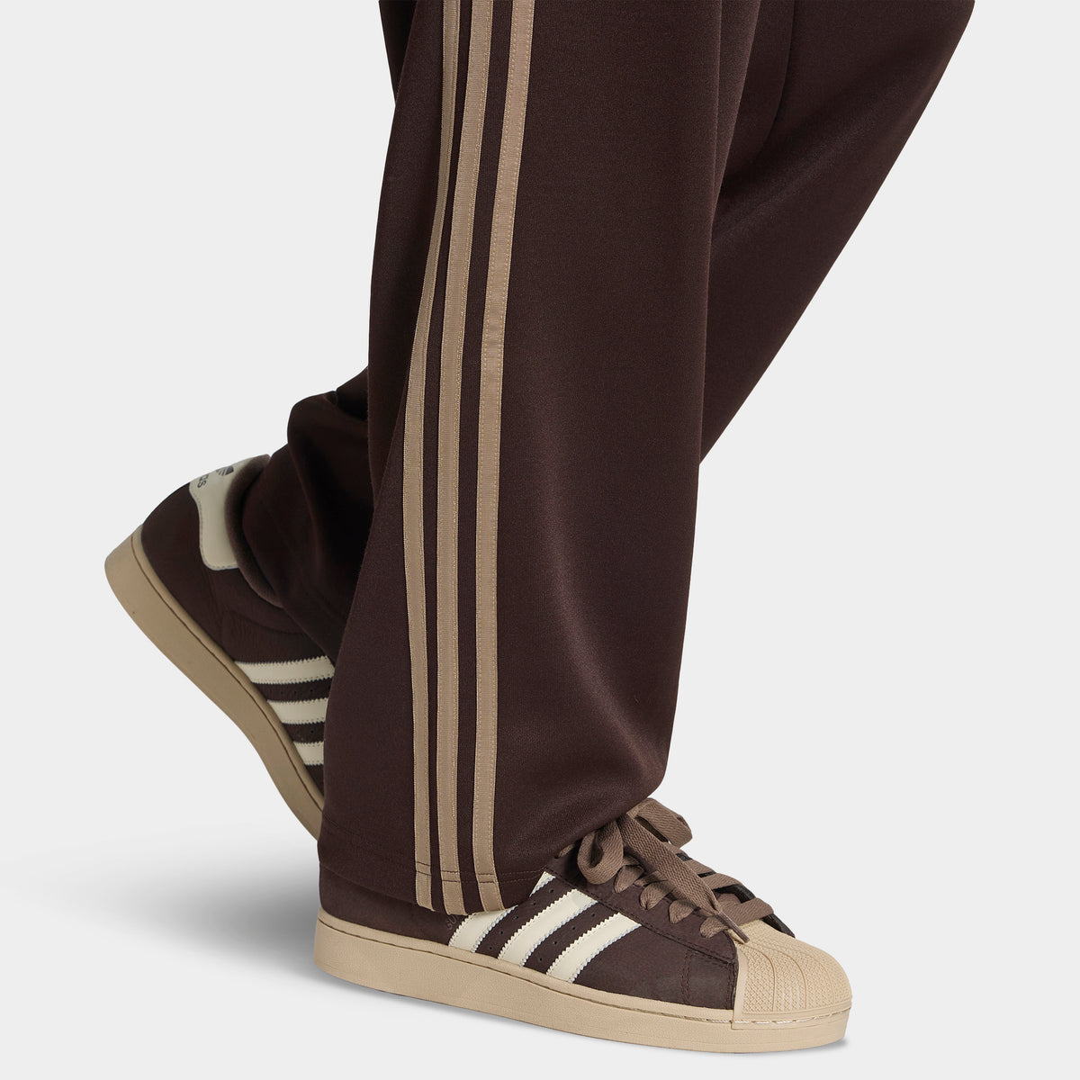 adidas Pantalon de survêtement ample Adicolor / Café Aurora
