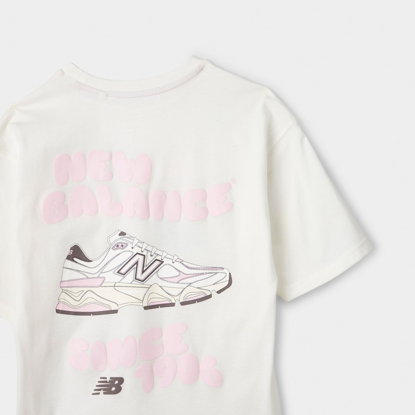 New Balance Juniors' 9060 Bubble Grpahic T-Shirt / Sea Salt