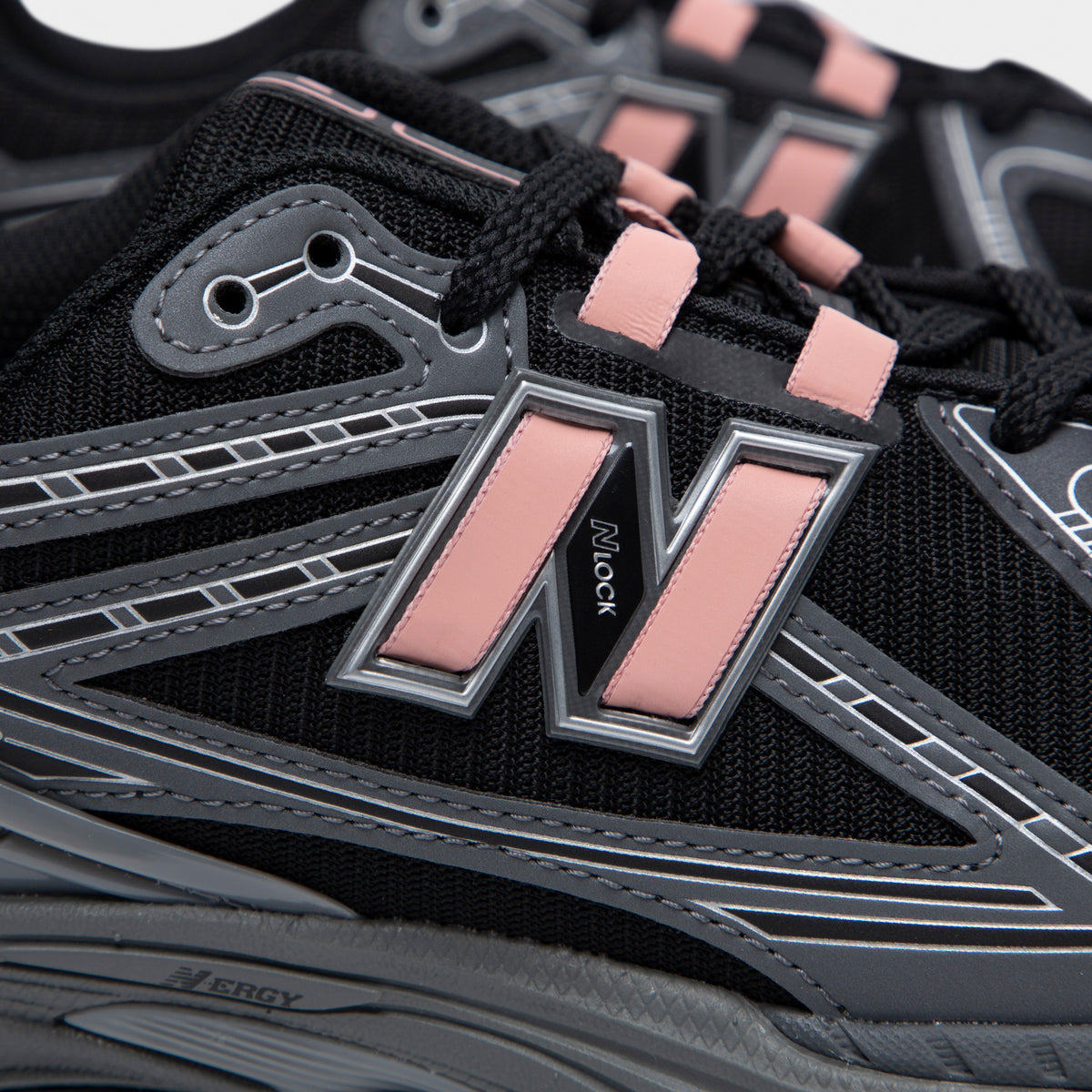 New Balance M1906RHC Black / Pink Moon - Magnet | JD Sports