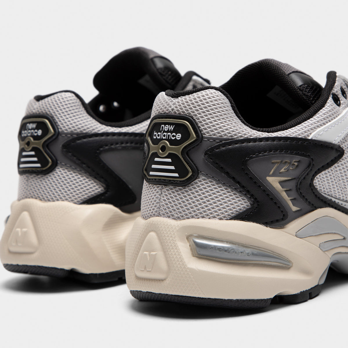 New Balance 725V1 Grey Matter / Black - White | JD Sports