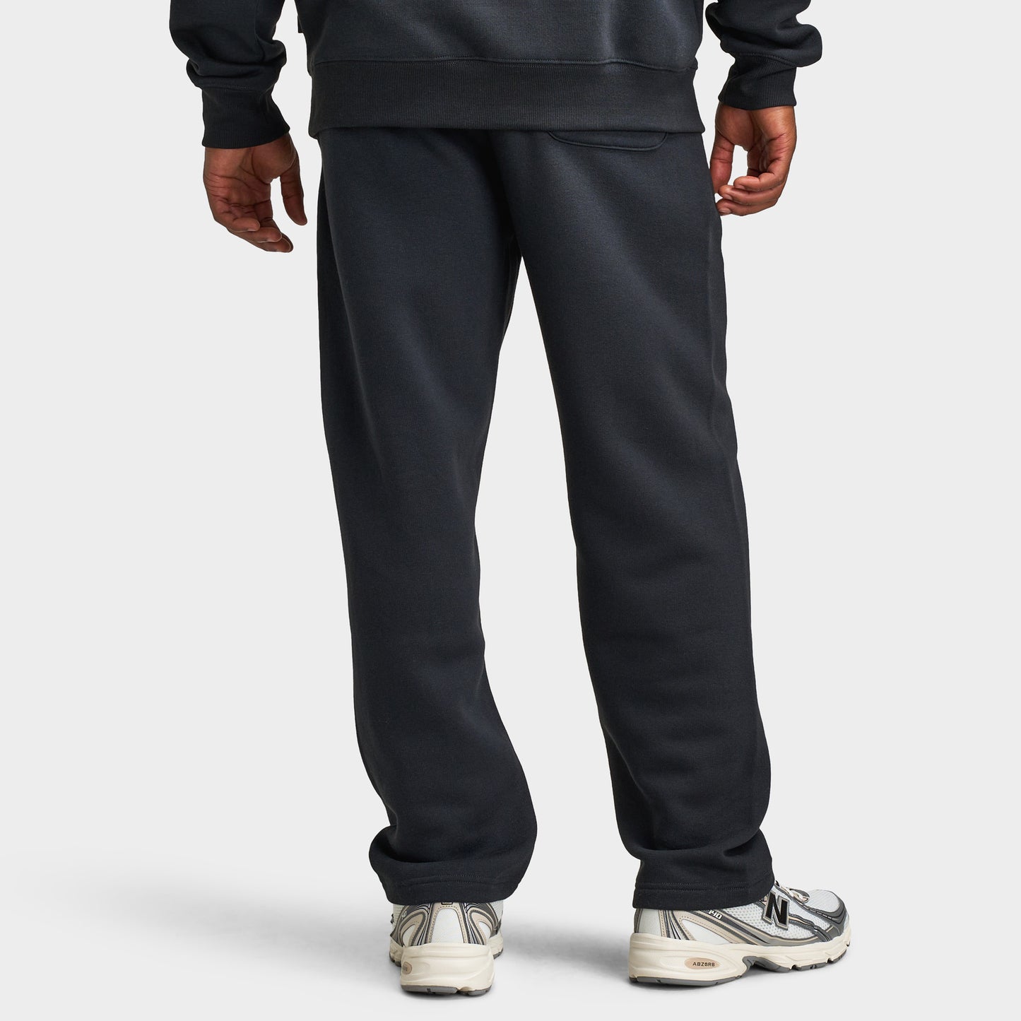 New Balance Tone Logo Open Hem Pants / Black