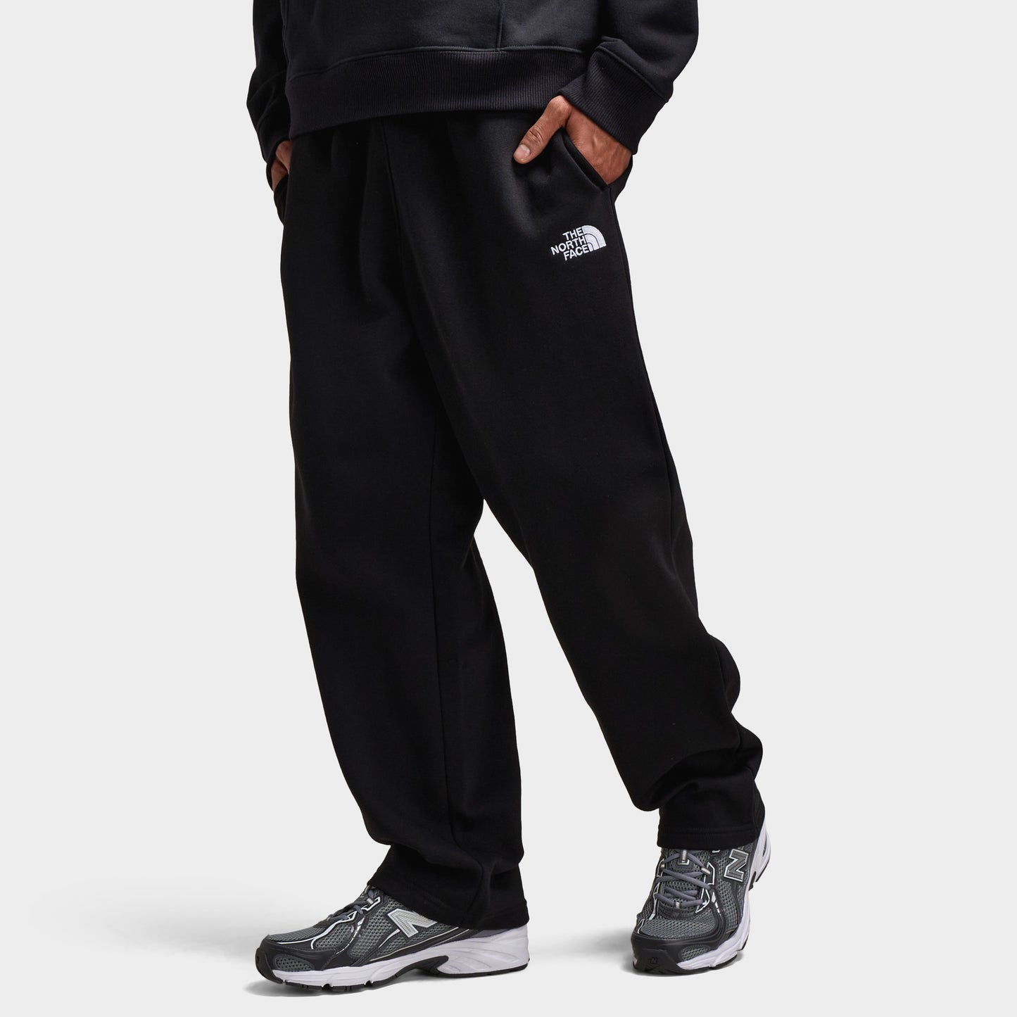 The North Face Evolution Straight Leg Sweatpants TNF Black / TNF White