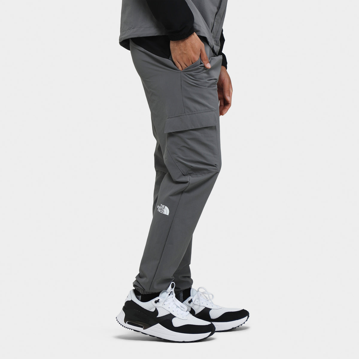 The North Face Trishull Cargo Pants / Smoked Pearl | JD Sports