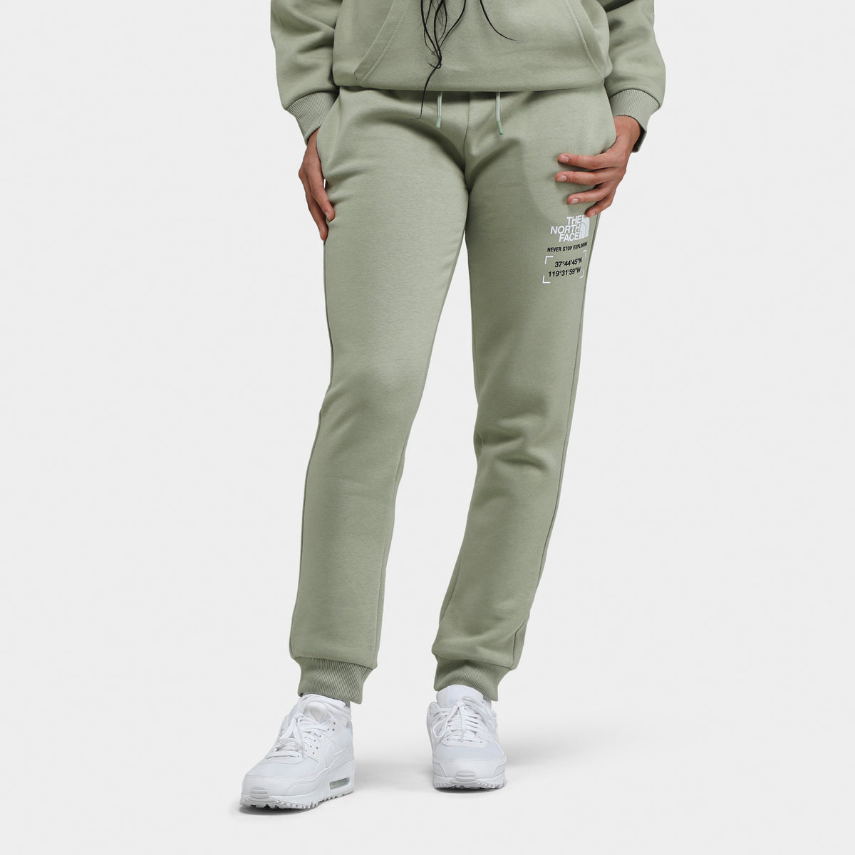 The North Face Women s Coordinates Graphic Pants Tea Green