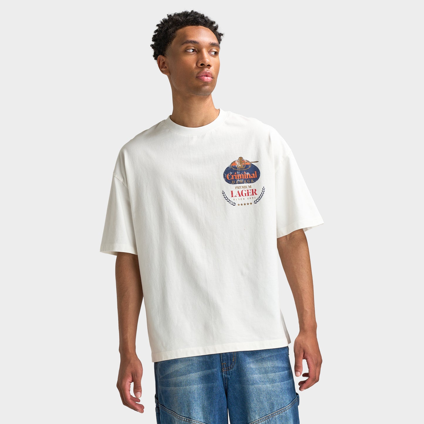 Criminal Damage Hommes Premium Lager T-shirt / Blanc Cassé