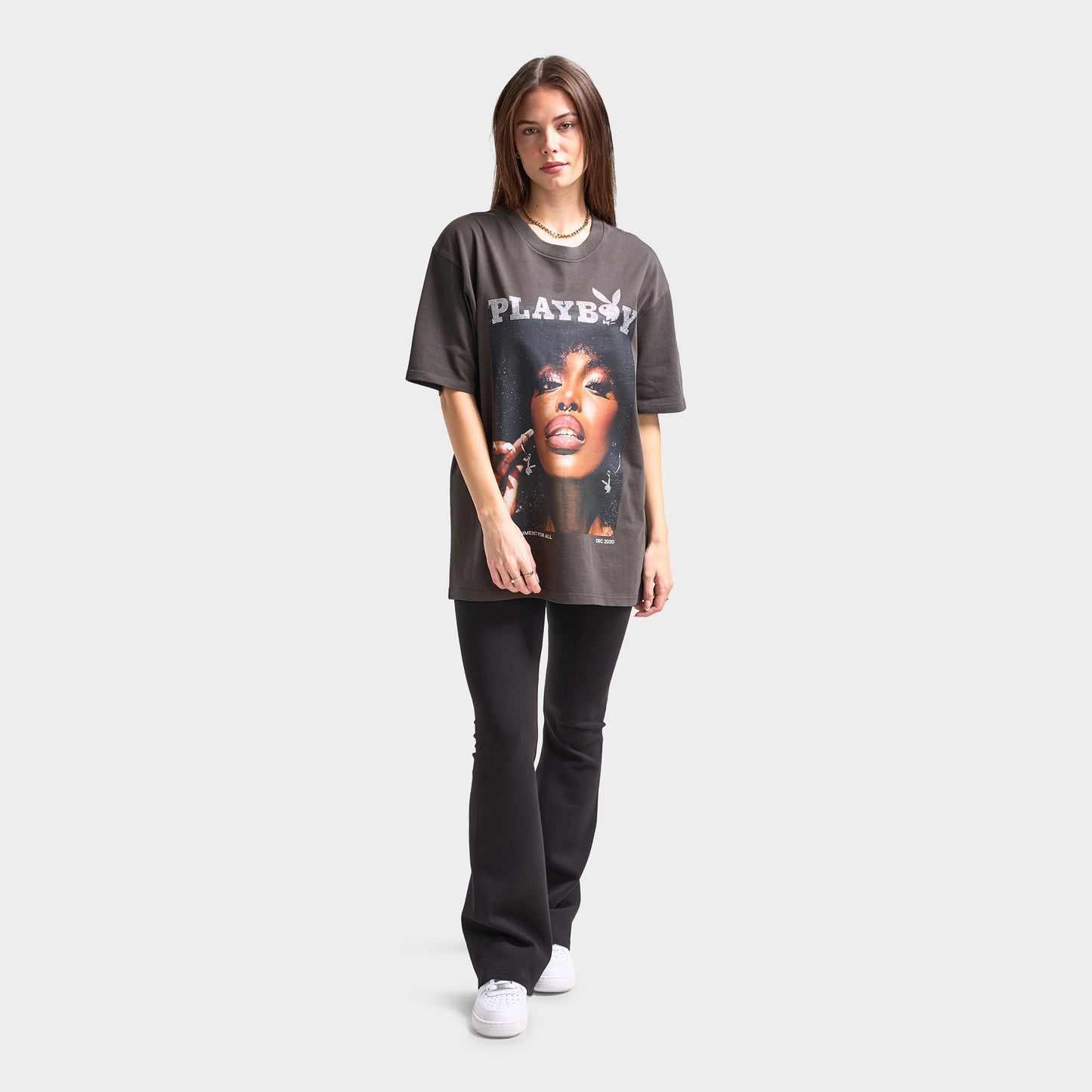 Playboy Diamonte Covers Oversized Graphic T-Shirt / Washed Black