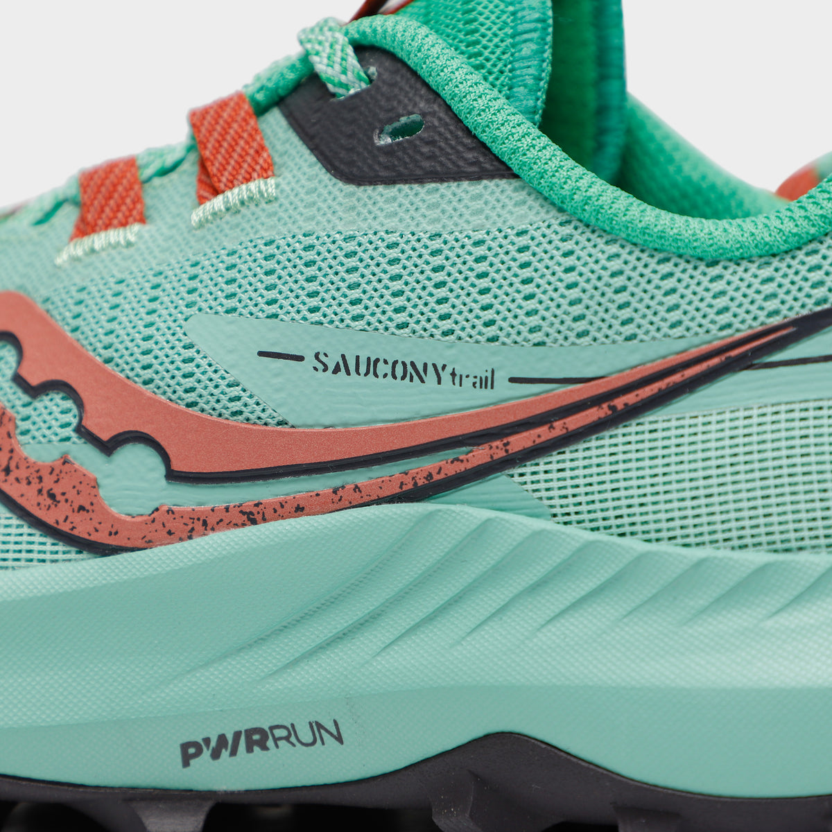Saucony trail store 38