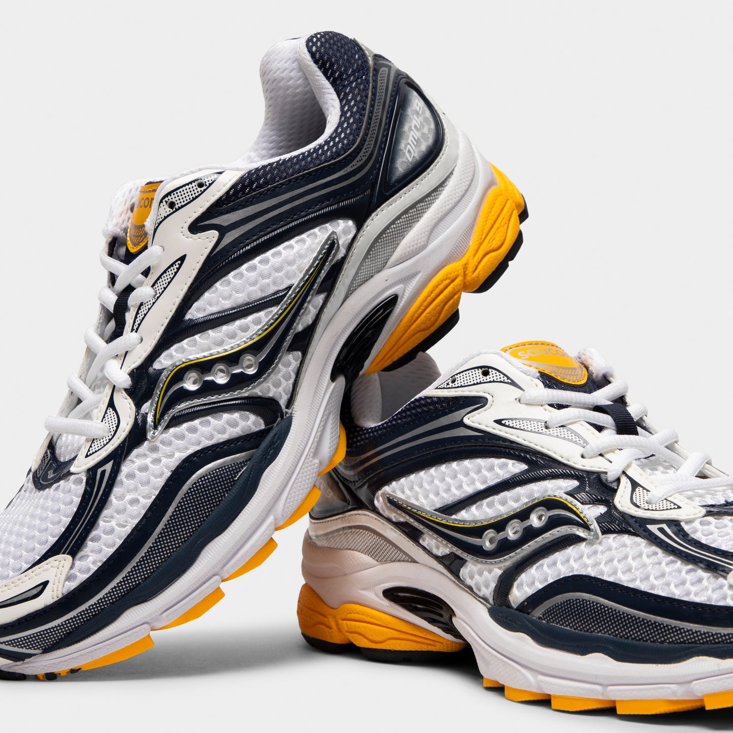 Saucony Omni Grid 9 Argent / Or
