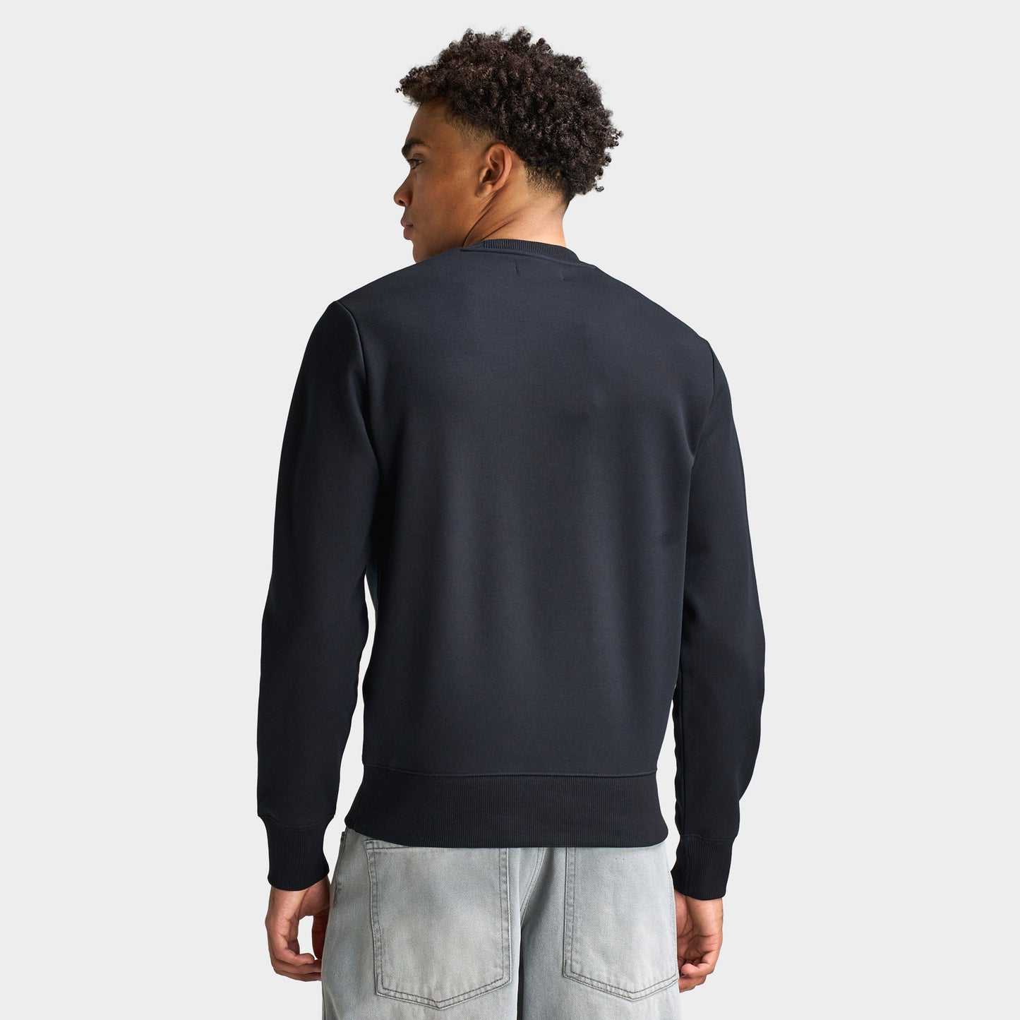 Fred Perry Badge Sweatshirt / Black