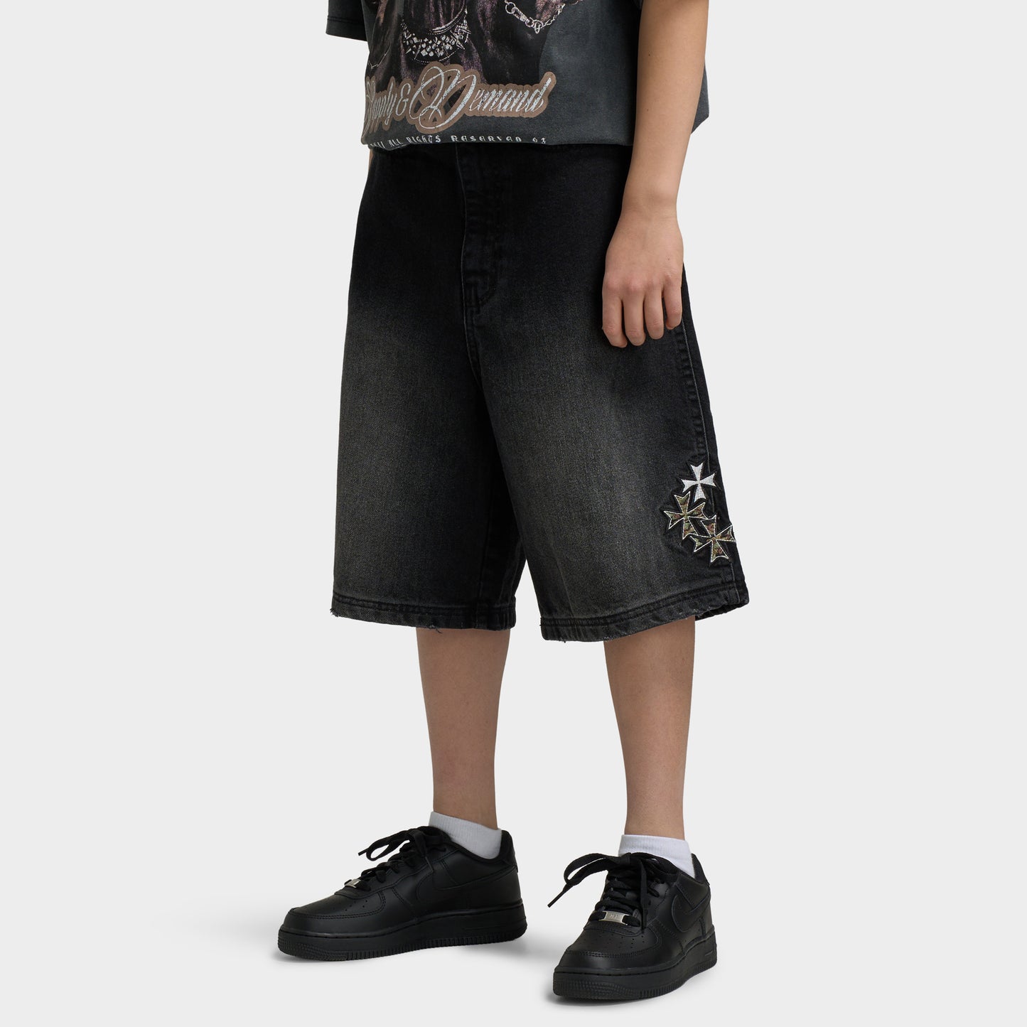 Supply & Demand Juniors' Slate Denim Shorts / Washed Black