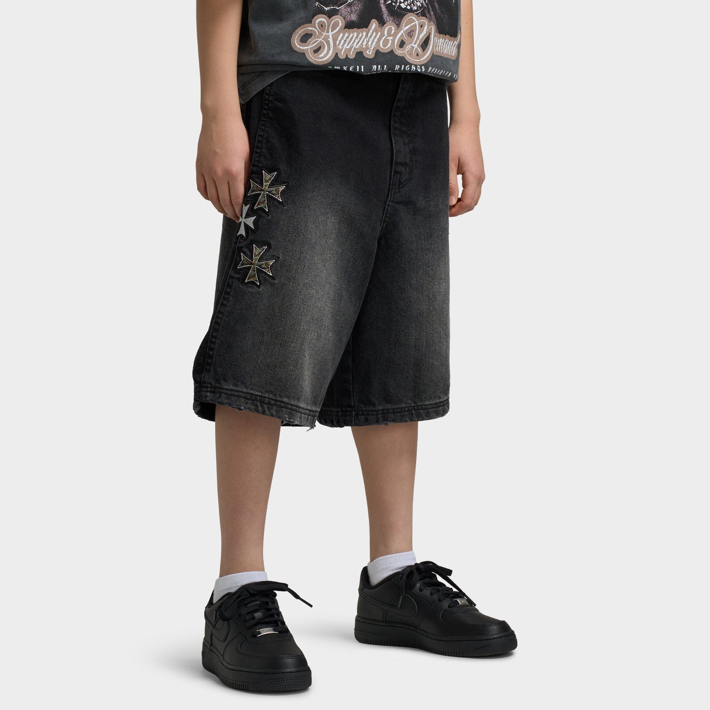 Supply & Demand Juniors' Slate Denim Shorts / Washed Black