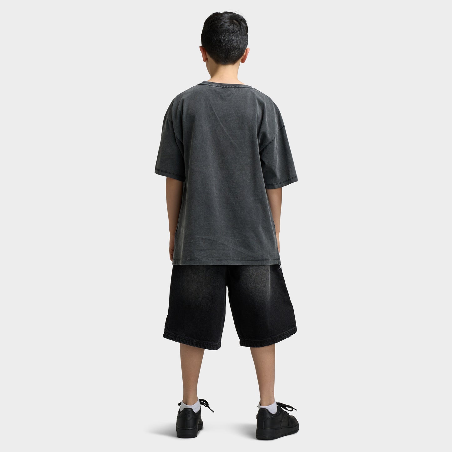 Supply & Demand Juniors' Brooke T-Shirt / Black